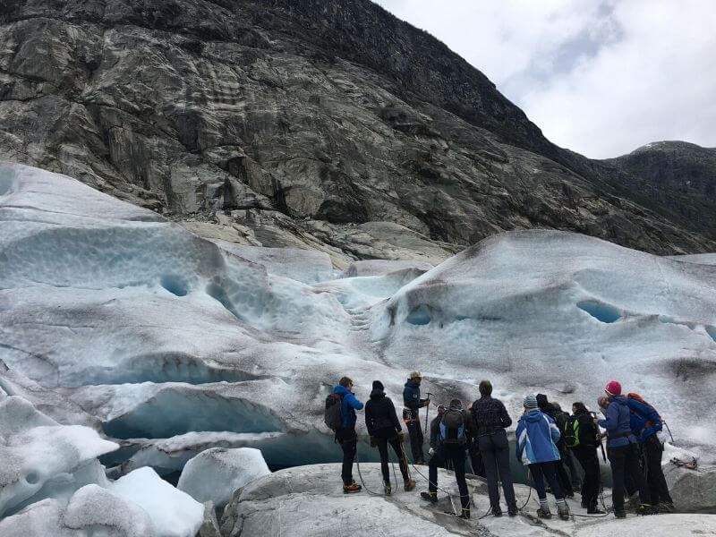 Read more about the article 北歐自助D9｜挪威：Nigardsbreen冰河健行．Short Blue Ice Hike