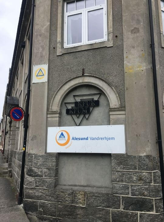 挪威Alesund hostel門口