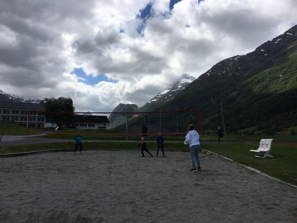 挪威olden學校打球