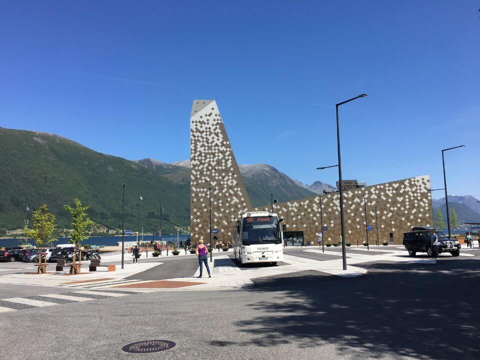 Andalsnes bus station